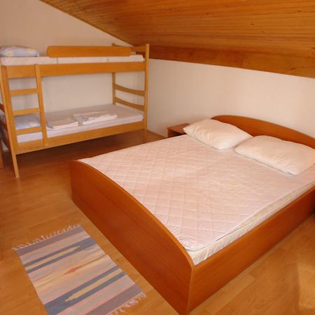 Apartments Dinko ノヴァリャ エクステリア 写真