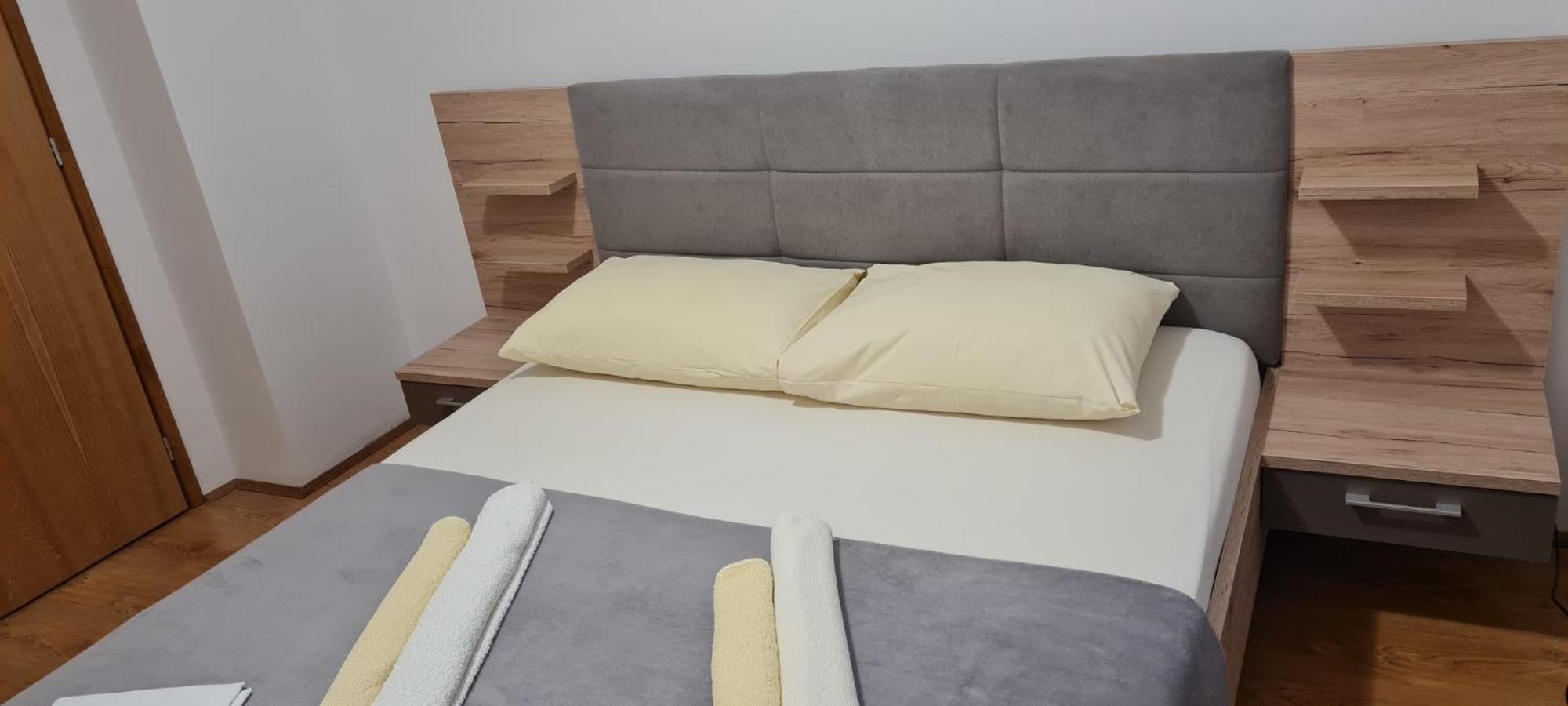 Apartments Dinko ノヴァリャ エクステリア 写真