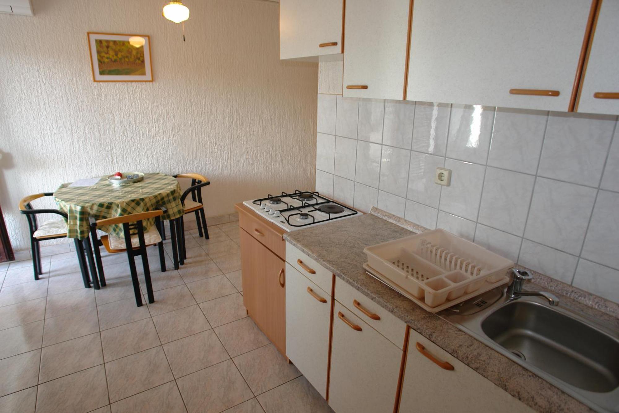 Apartments Dinko ノヴァリャ エクステリア 写真